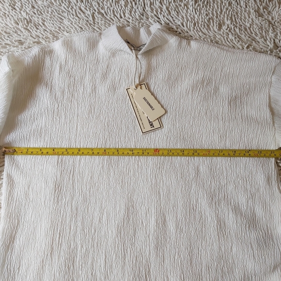 THEGIVINGMOVEMENT white coord set (2 pieces)- size small (top) & XS (pants) - Picture 13 of 14